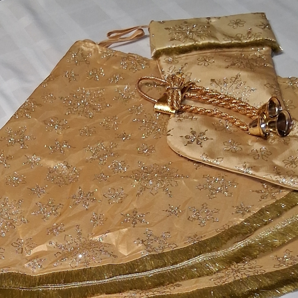 Beautiful Gold  Holiday Stocking & Skirt Set - Picture 7 of 12
